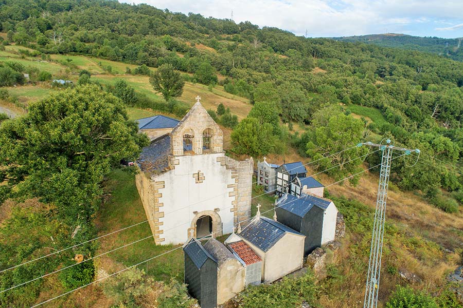Igrexa de San Xulián de Louzaregos