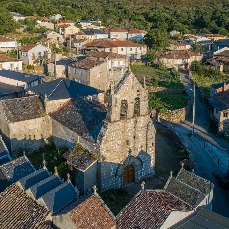 IGLESIA DE SANTA MARÍA DE PEXEIROS